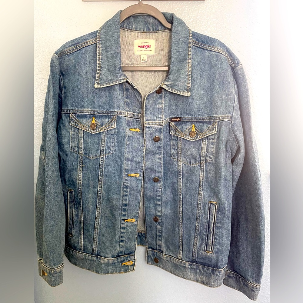 MENS DENIM TRUCKER JACKET:VINTAGE INDIGO: LARGE